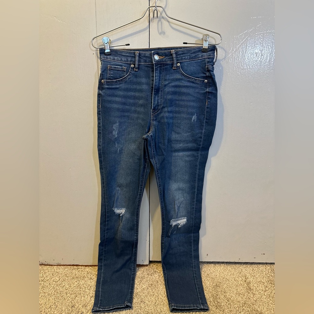H&M Curvy Jeggings for Women in size 4, ultra high waist and ankle length, new.